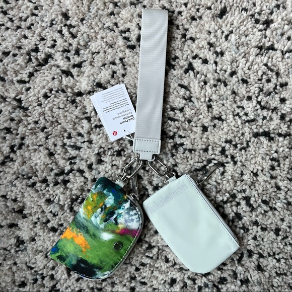 NWT LULULEMON Dual Pouch Wristlet - Picture 5 of 6
